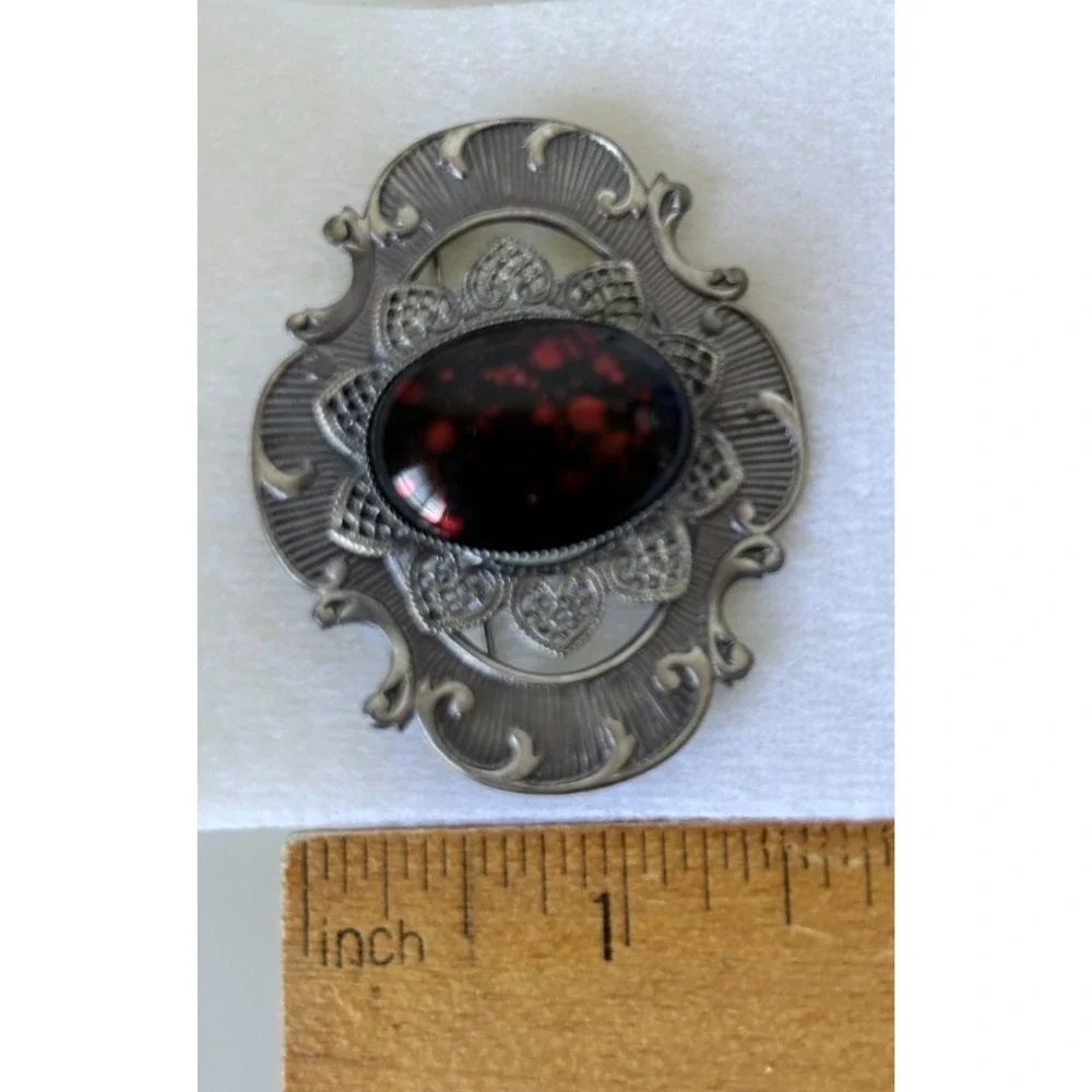 Jablonex Victorian Goth Brooch Pin Red Black Swirl Stone Etch Silver Tone 2